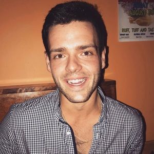 Meet your Posher, Carlos